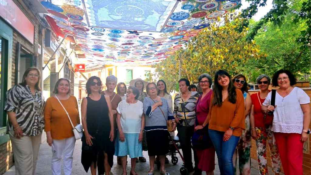 Toldo de ganchillo en Villarrubia de los Ojos (Ciudad Real).