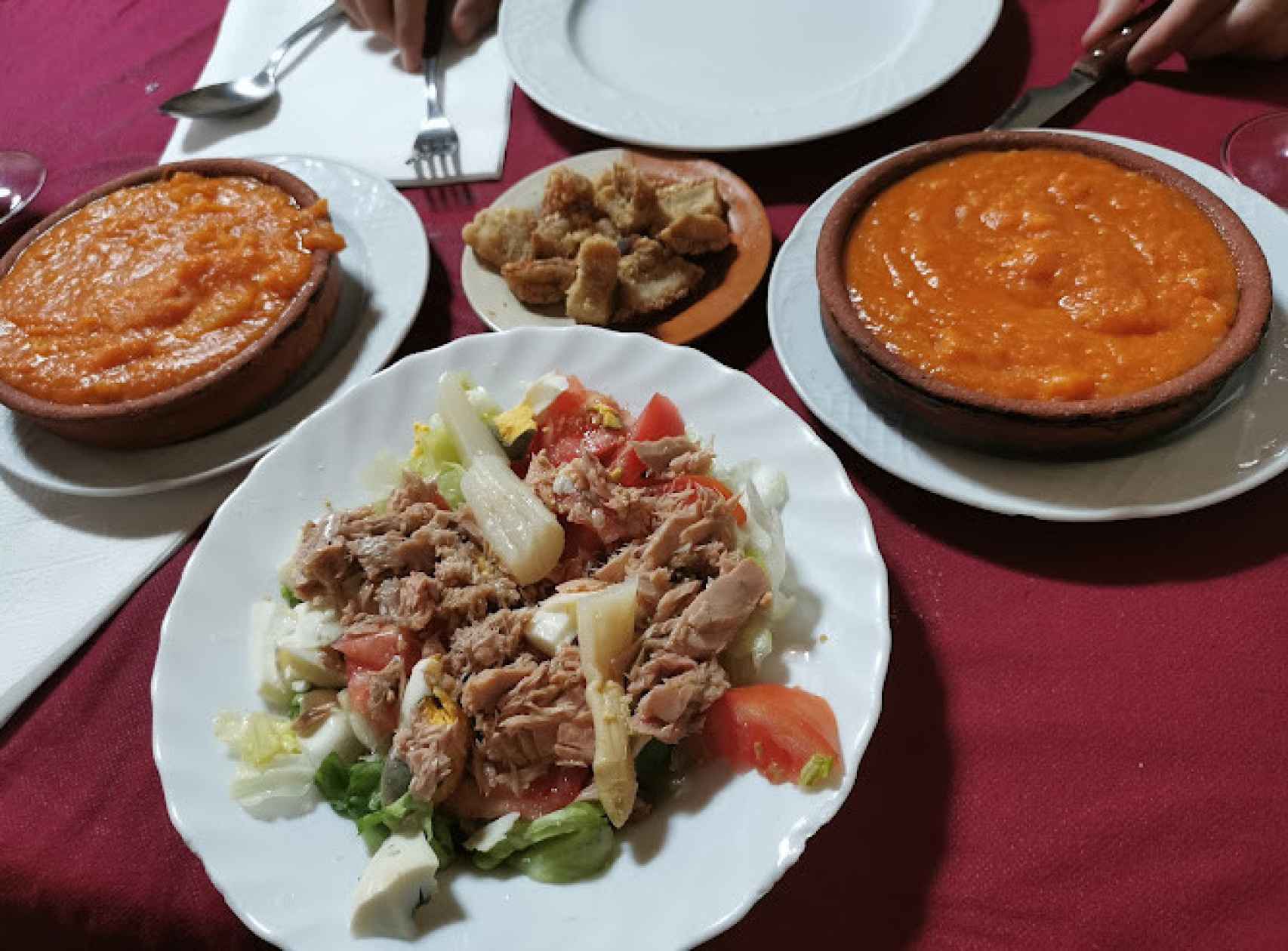 Platos de la cocina tradicional salmantina en La Fernandica