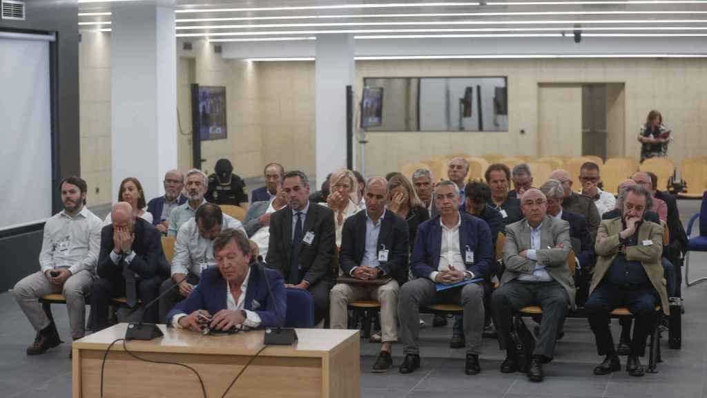 Los acusados en el juicio por presunto fraude fiscal este martes, 4 de junio, en la Audiencia Nacional de San Fernando de Henares.