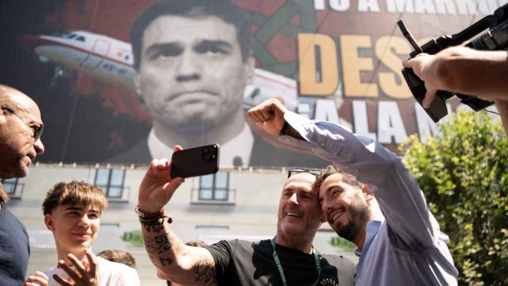 Daniel Esteve junto al abogado Xaime Da Pena