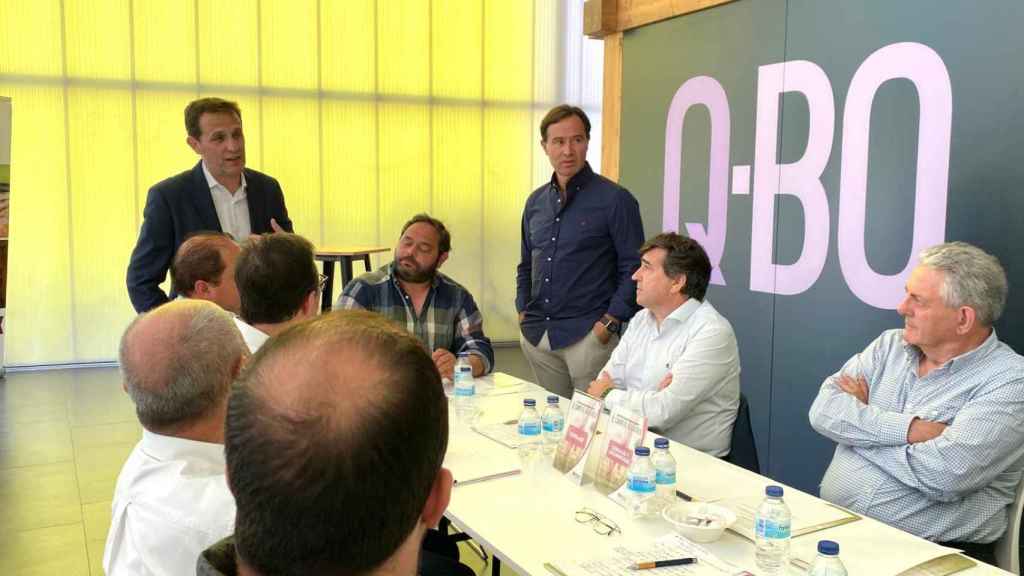 El presidente de la Diputación de Valladolid, Conrado Íscar, en una de las mesas de debate para crear el Plan Estratégico para el campo