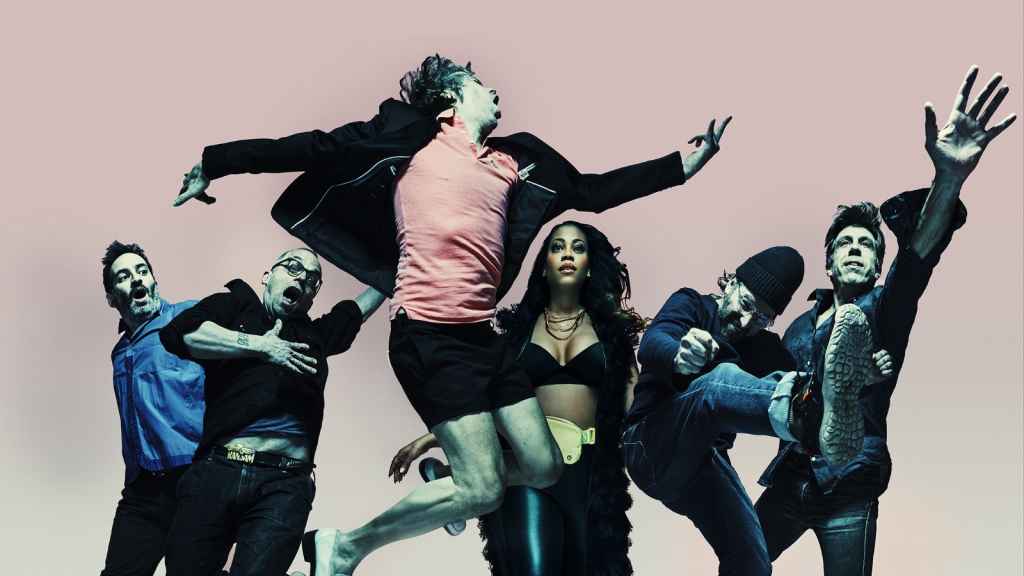 El grupo !!! Chk Chk Chk