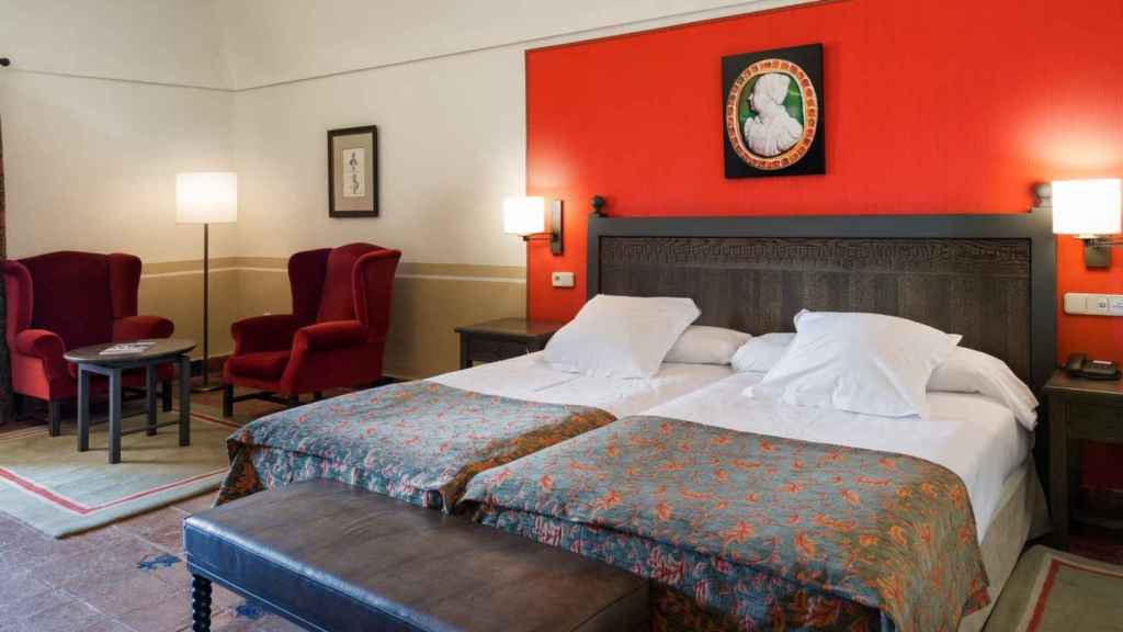 Una habitación del Parador de Oropesa (Toledo). / Foto: Paradores.