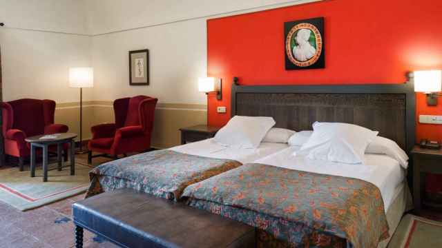 Una habitación del Parador de Oropesa (Toledo). / Foto: Paradores.