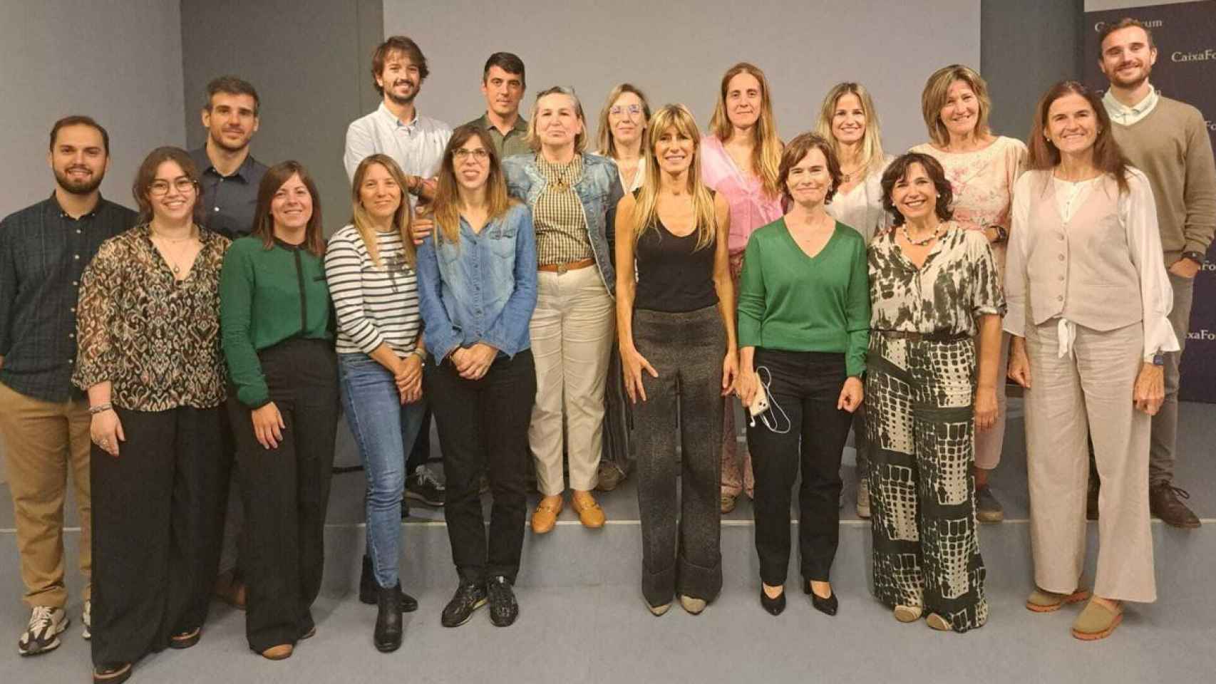 Begoña Gómez, en el centro, de negro, en la presentación de su 'software' en Zaragoza el pasado 18 de octubre.