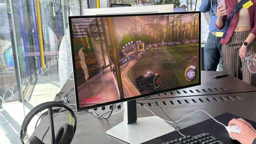 Prueba del Odyssey OLED G6 con el videojuego 'Rocket League'.
