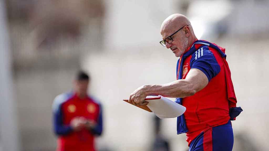 Luis de la Fuente, durante un entrenamiento con la Selección