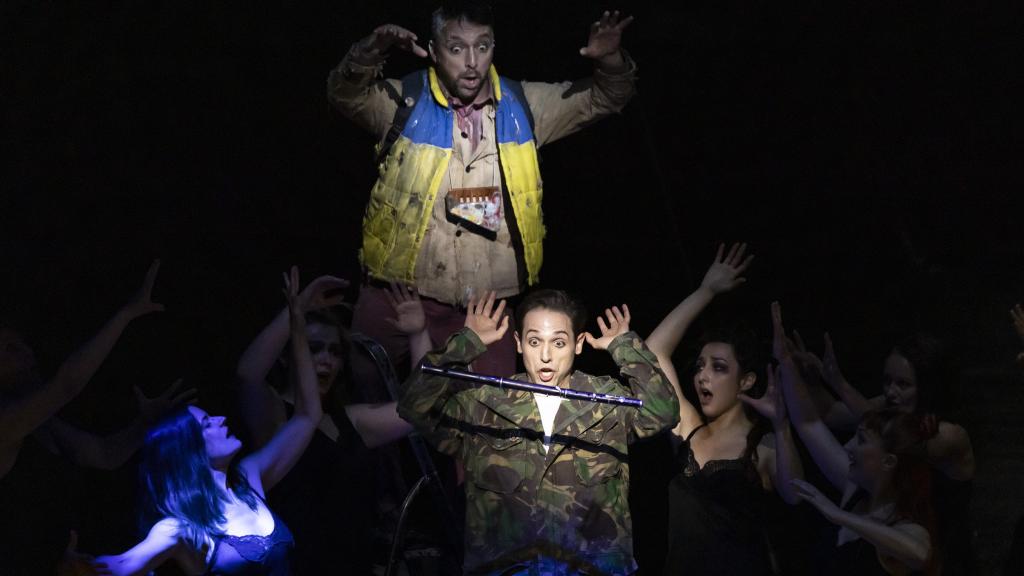 Imagen de la representación de la ópera La Flauta Mágica, en el ensayo General. Miguel Lorenzo / Mikel Ponce / Les Arts