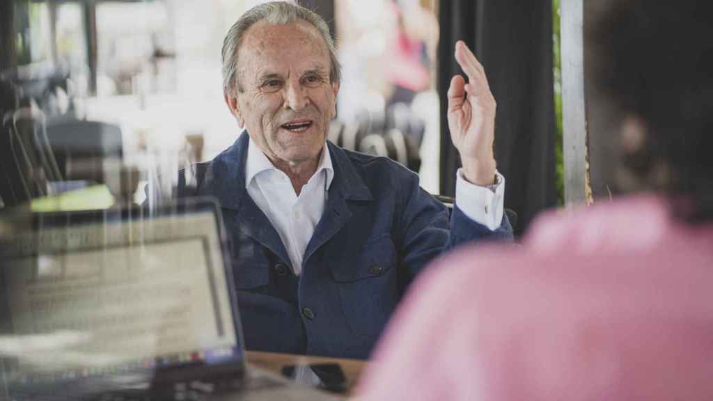 Hernández Mancha, durante un momento de la entrevista.