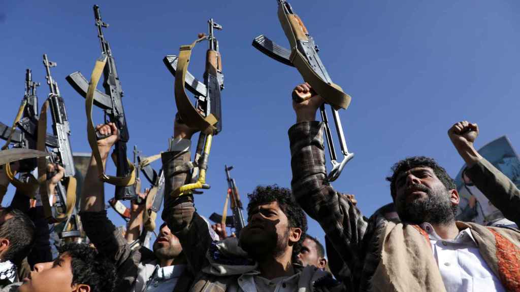 Una manifestación prohutí muestra su solidaridad con los palestinos de Gaza, este viernes en Saná.