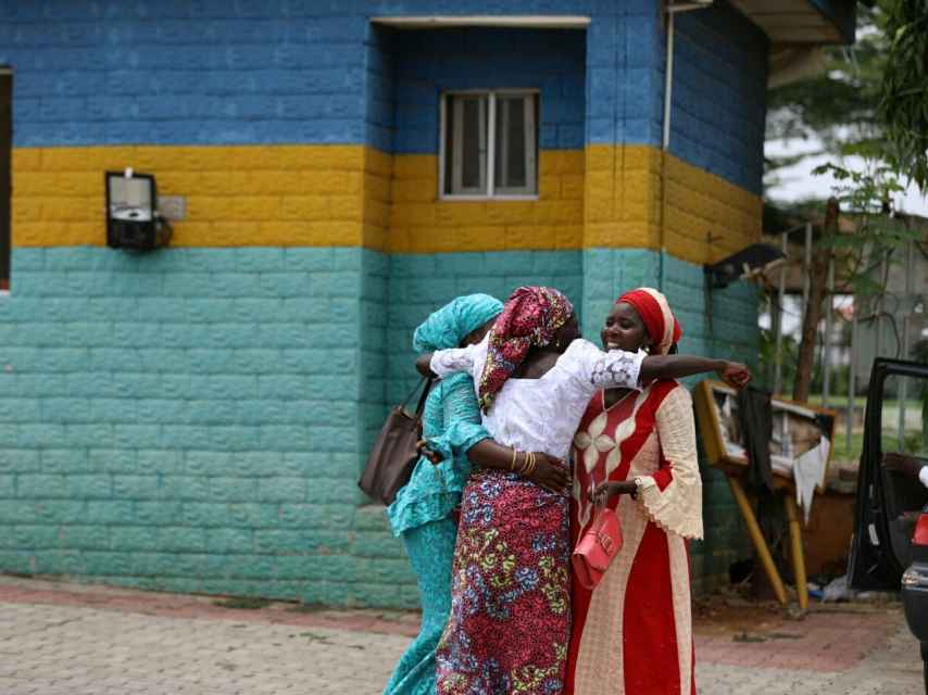 Imagen de archivo del reencuentro de una niña secuestrada en 2014 con sus allegados.