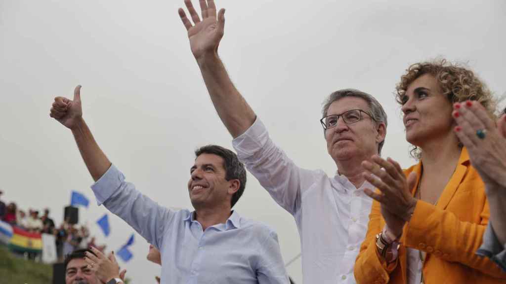 Mazón, Feijóo y Montserrat en en el cierre de la campaña este viernes en Valencia