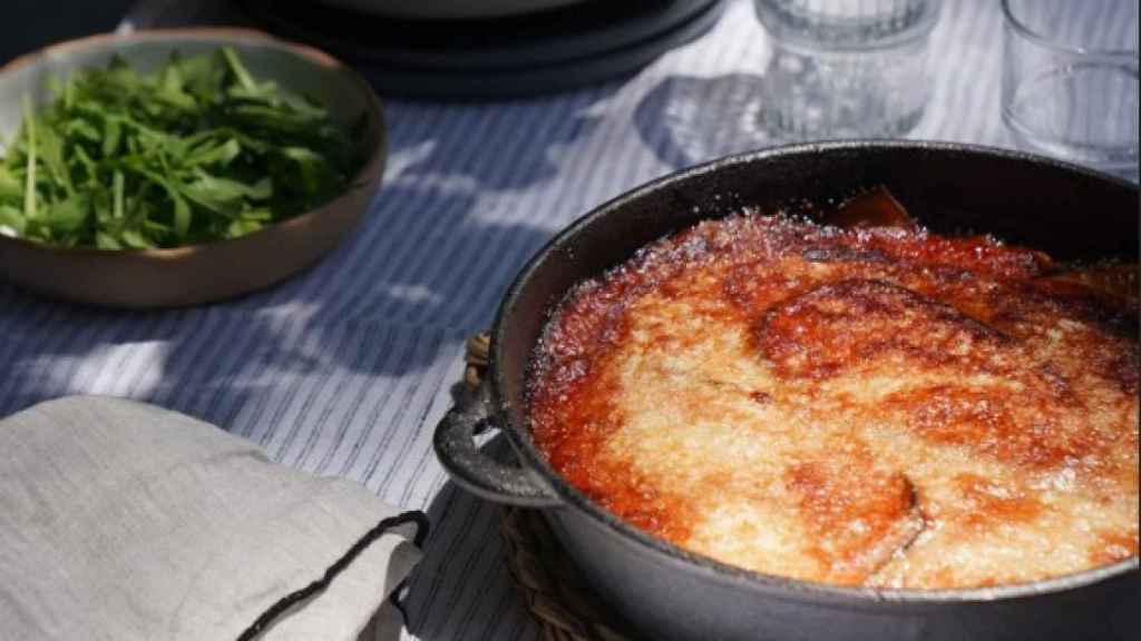 Berenjena a la parmigiana, la receta de un ex de El Bulli con la que quedar siempre bien