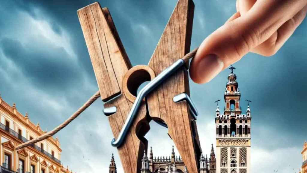 El montaje publicado por el PSOE del Ayuntamiento de Sevilla en redes sociales.