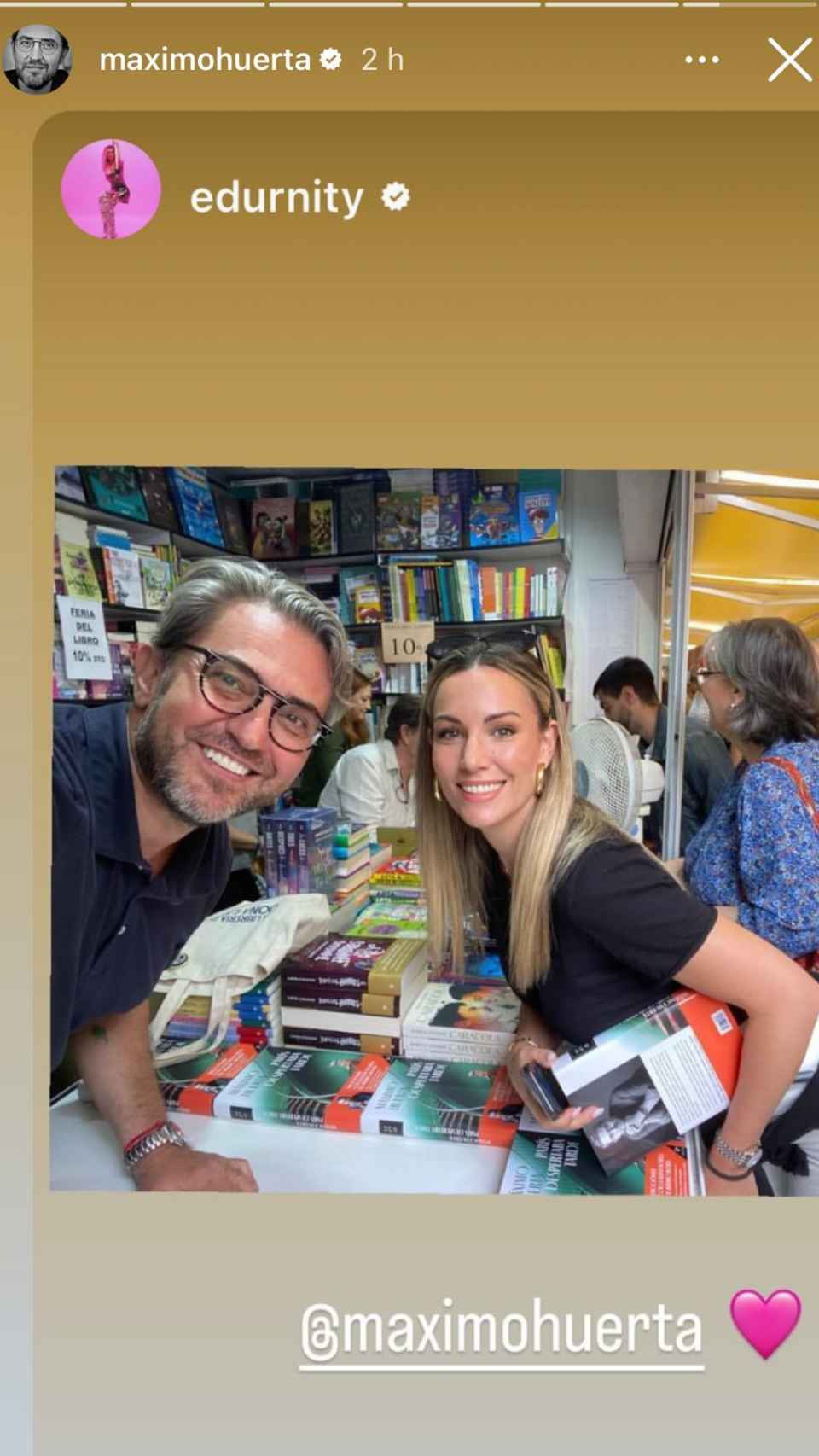 Máximo Huerta y Edurne en la Feria del Libro de Madrid.