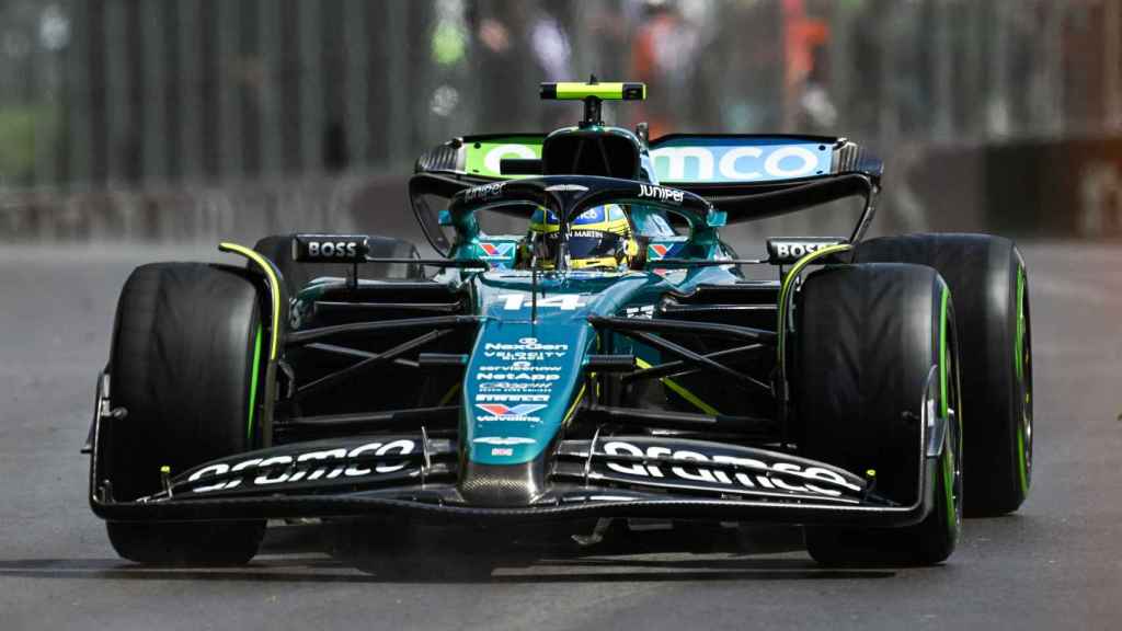 Fernando Alonso durante la segunda sesión de entrenamientos libres en Canadá.