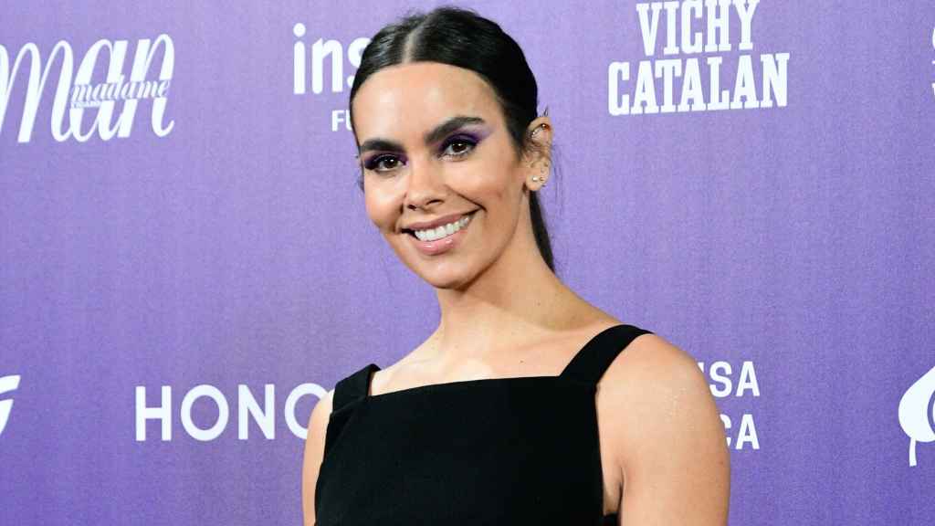 Cristina Pedroche posa en un photocall de los Premios Woman.