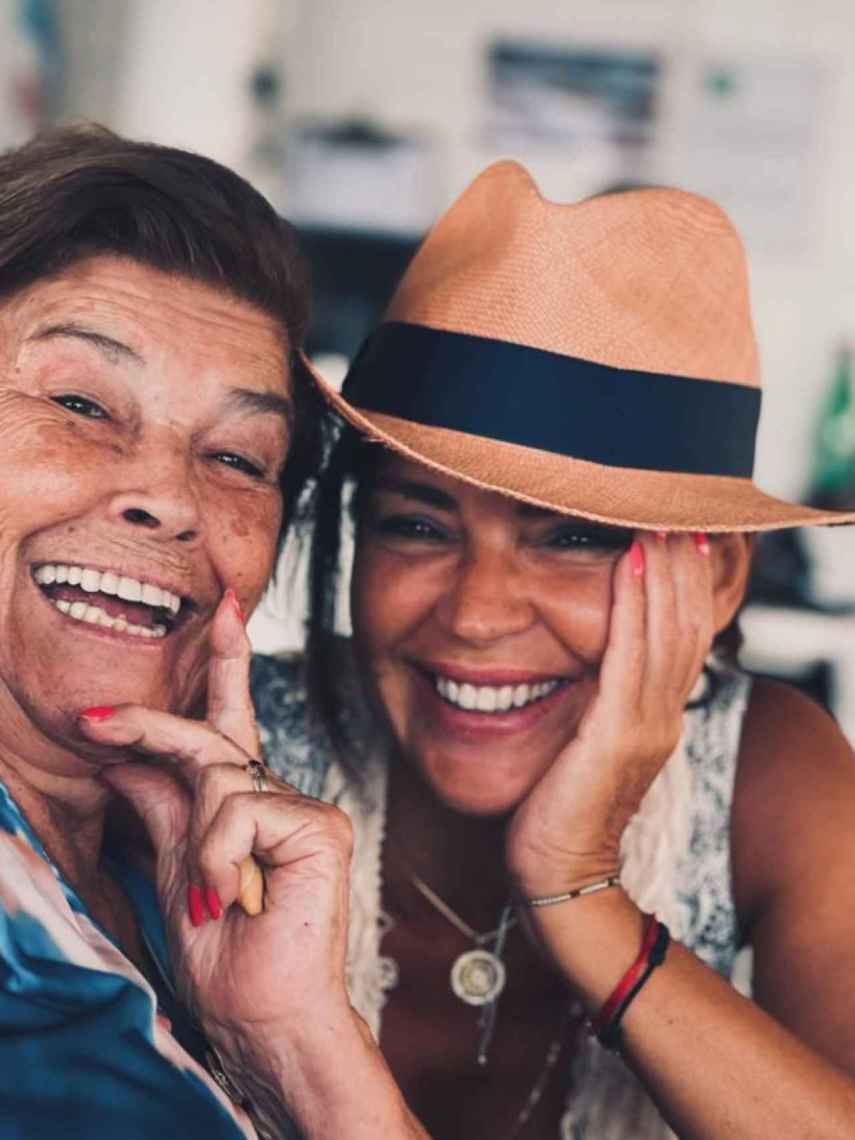 Rosa Obrero junto a su hija, Olga Moreno.