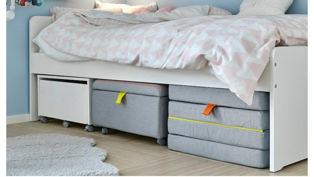 Puf y colchón plegable SLÄKT.