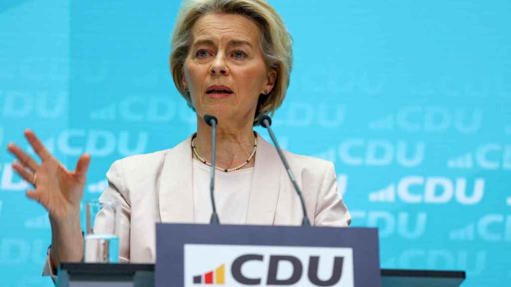 Ursula von der Leyen, durante su rueda de prensa de este lunes en Berlín