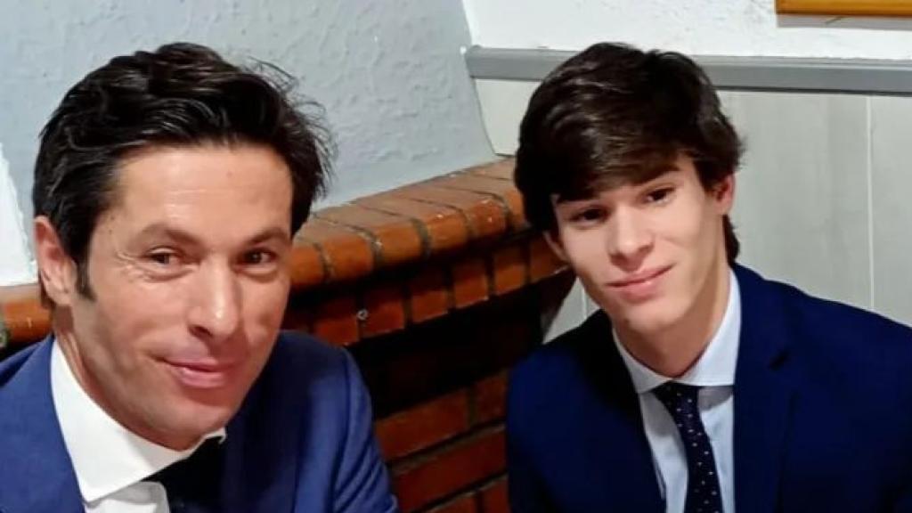 José Antonio Canales Rivera en una foto junto a su hijo Pancho.