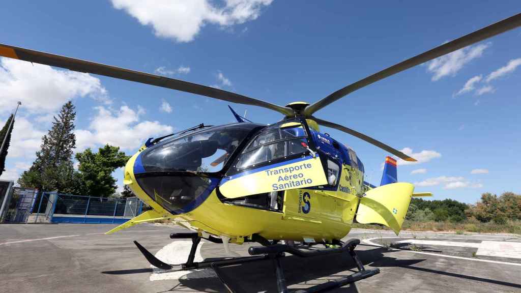 Imagen de archivo de un helicóptero medicalizado del SESCAM.
