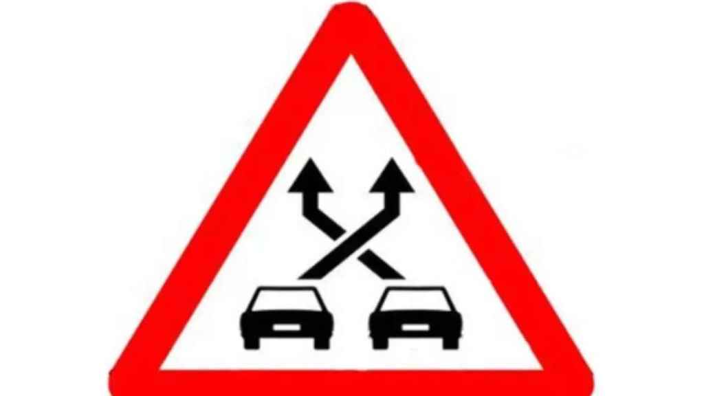 Imagen de archivo de la señal P-35.