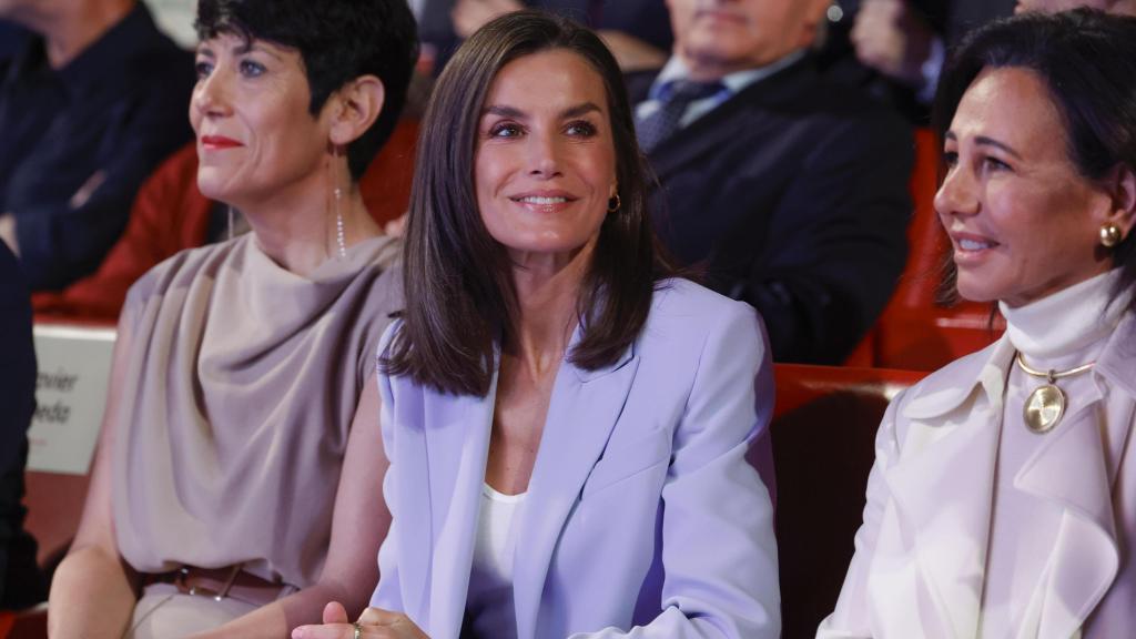 La reina Letizia en un acto organizado por Banco Santander.