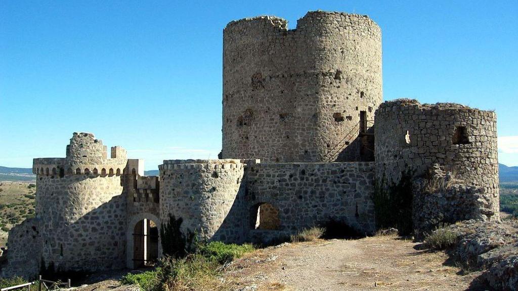 El castillo de la villa de Moya, en Cuenca.