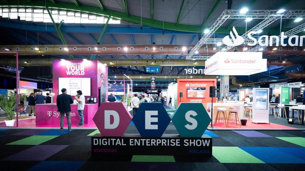 El interior de DES 2024 en el Palacio de Ferias de Málaga.