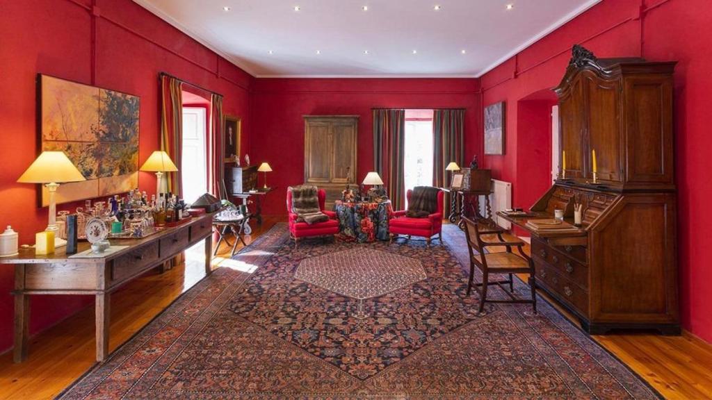 Imagen de archivo del palacio a la venta en As Nogais.