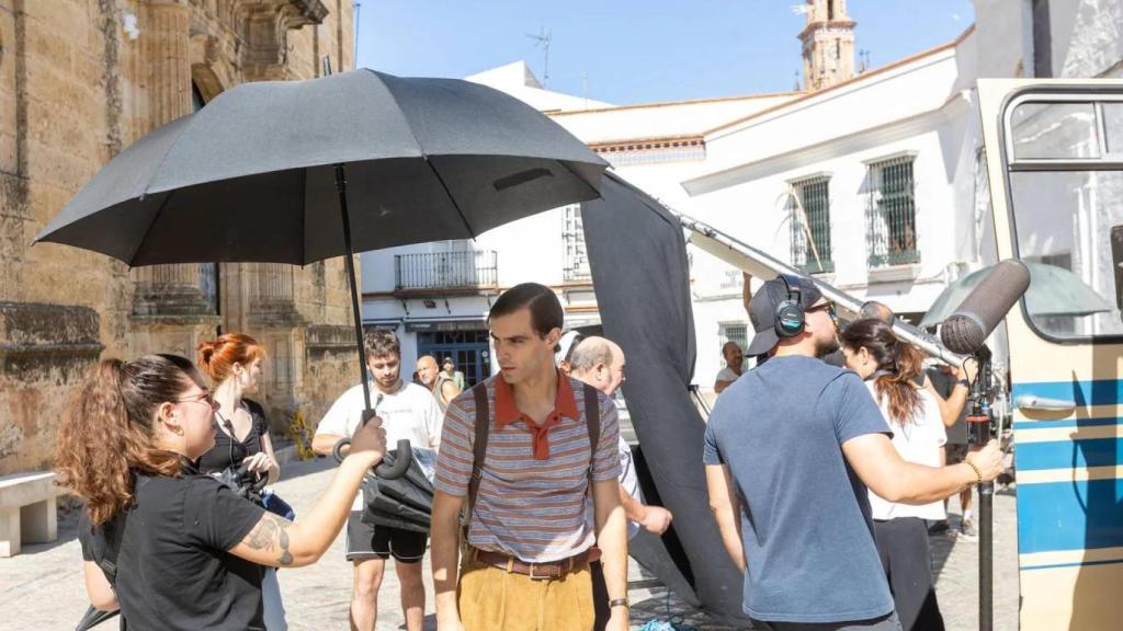 Rodaje de la serie 'El Marqués' en las calles de Carmona.