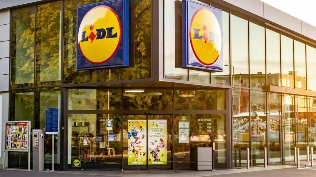 Entrada a un supermercado de Lidl.