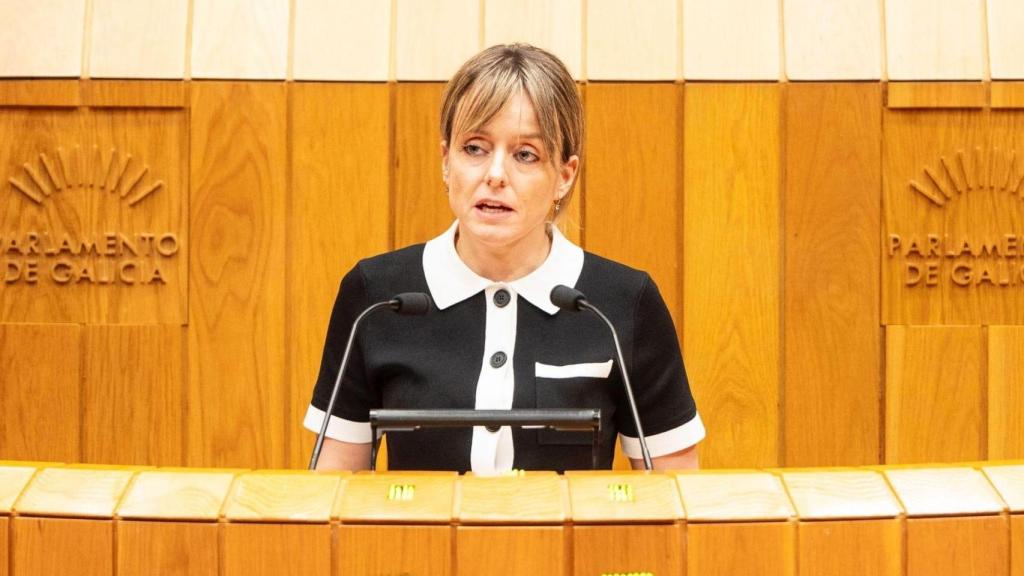 María Deza en el Pleno del Parlamento de Galicia
