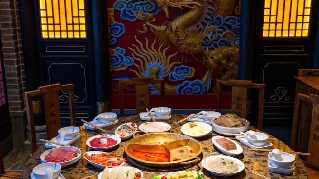 Una imagen de la mesa de hot-pot.