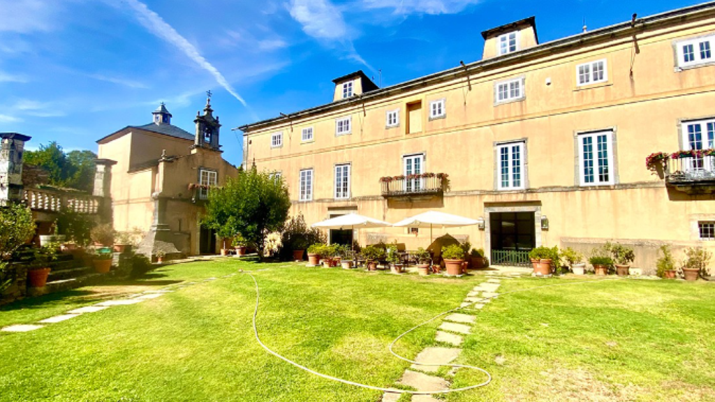 Palacio a la venta en Ancares, Lugo.