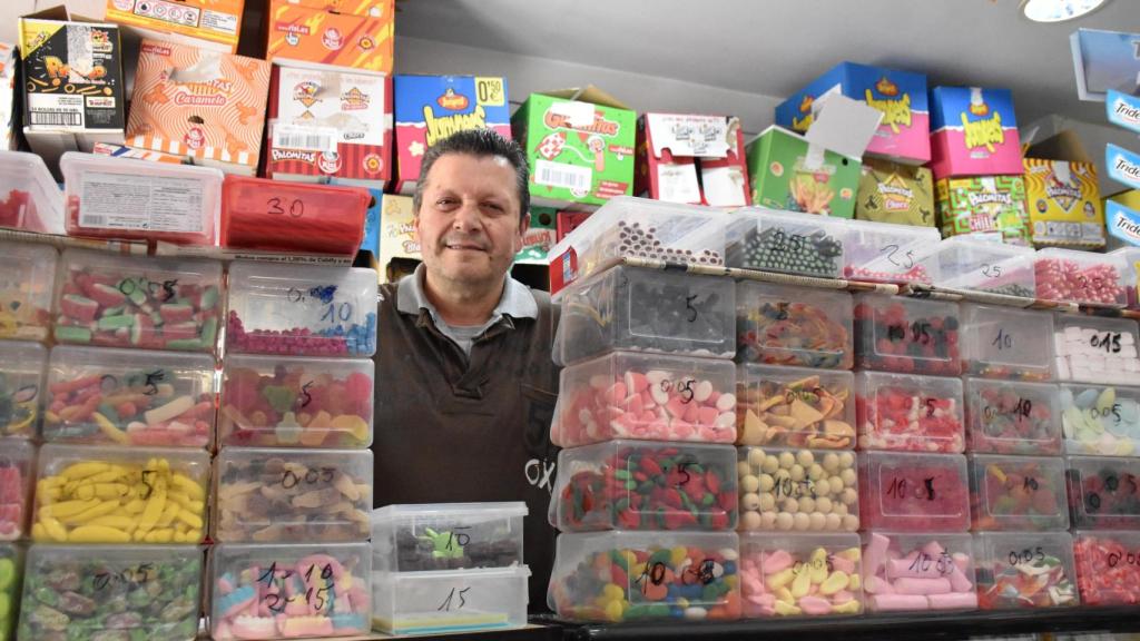 Luis Ortega Panadero en su Kiosko Peque de Parquesol durante la entrevista con EL ESPAÑOL - CyL