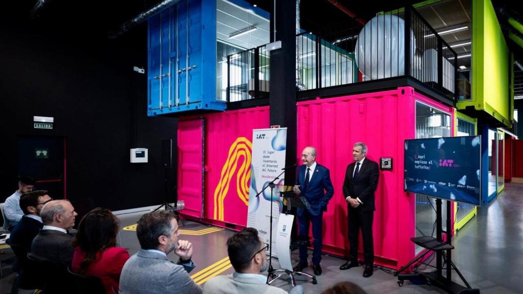 Un instante de la inauguración de la IAT.