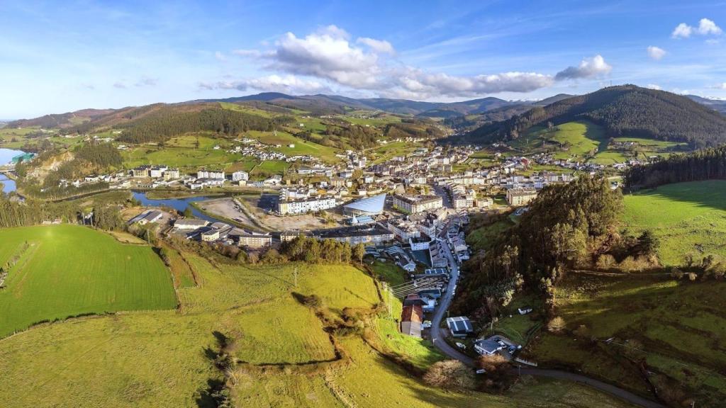 Vista aérea de Vegadeo, Asturias.