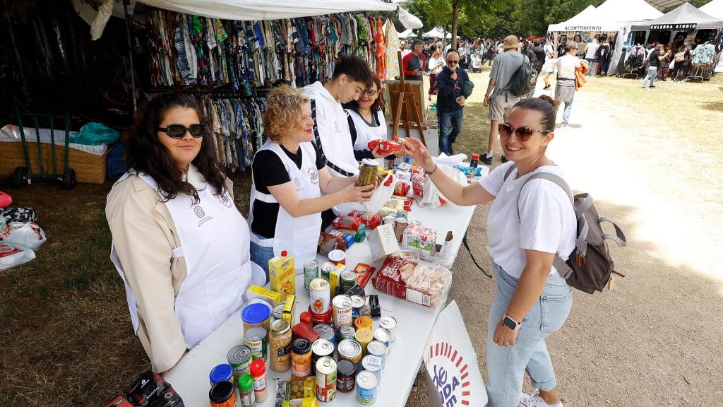 Posto Redeaxuda en el Surfing the Lérez de Pontevedra.