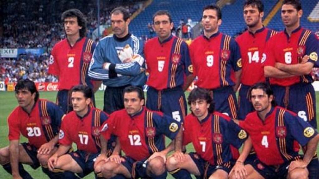 Once titular en uno de los partidos de España en la Eurocopa 1996