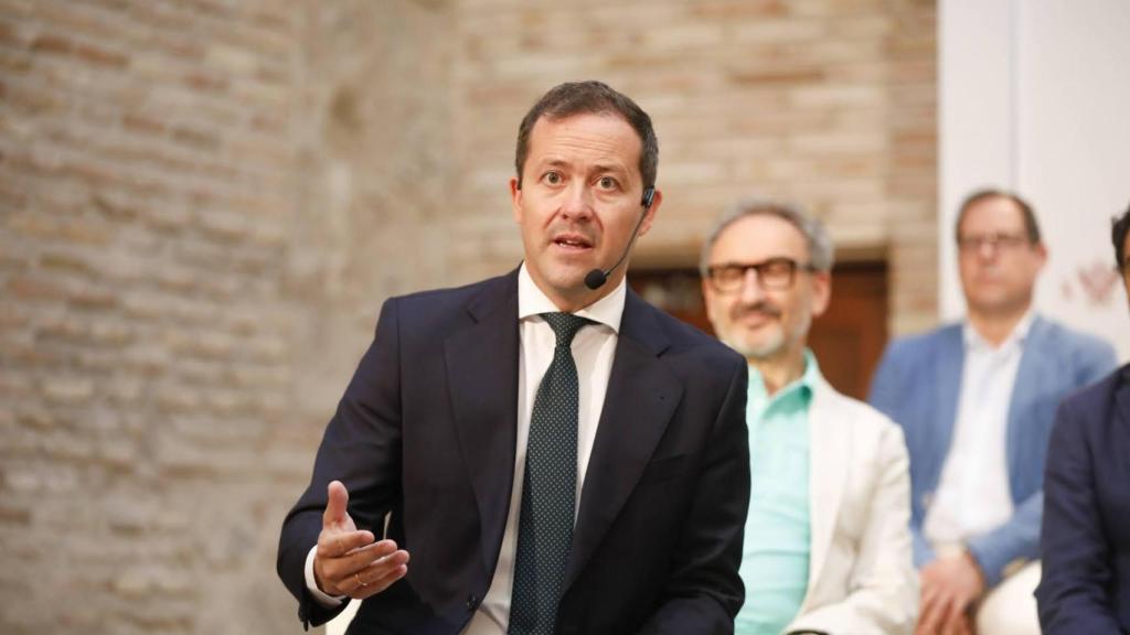 Carlos Velázquez, alcalde de Toledo, durante el balance ofrecido este lunes.