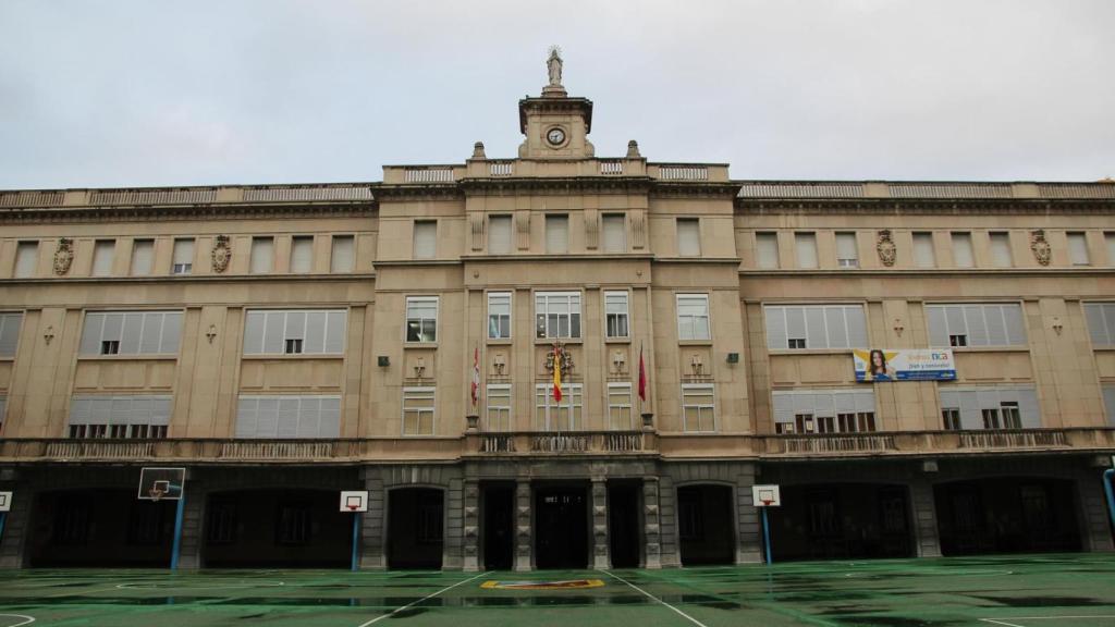 Colegio Nuestra Señora del Lourdes en Valladolid