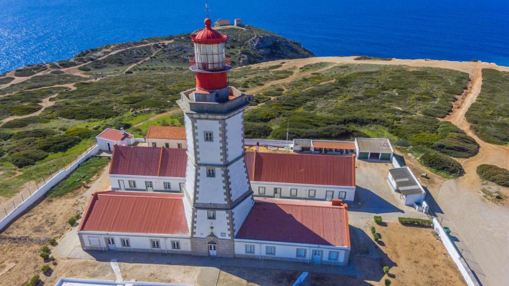 Fotografía aérea del faro de l'Albir.