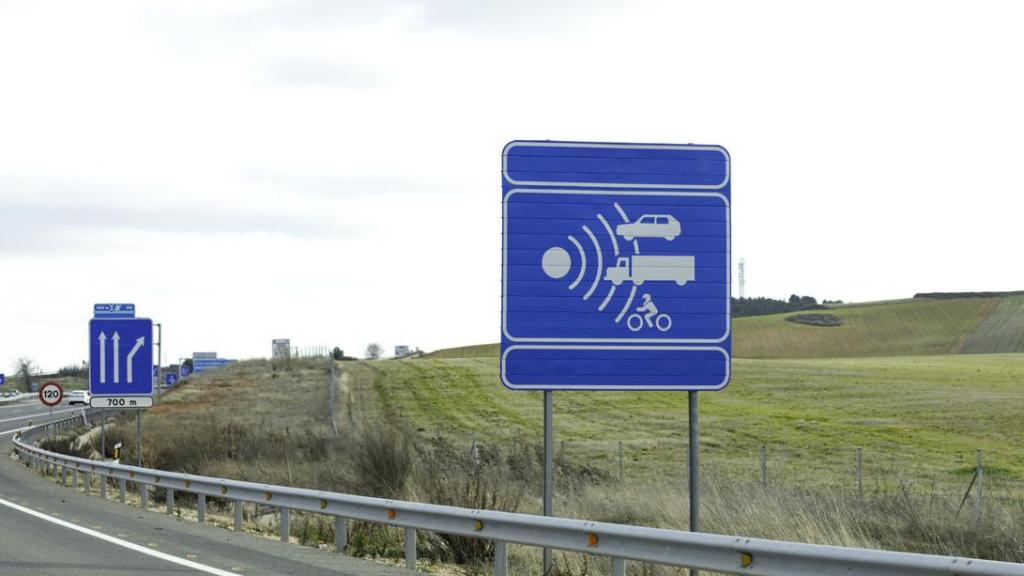 Símbolo de radar en azul.