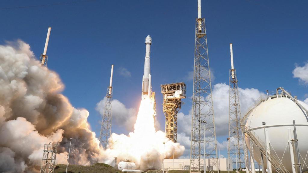 Starliner en pleno despegue.