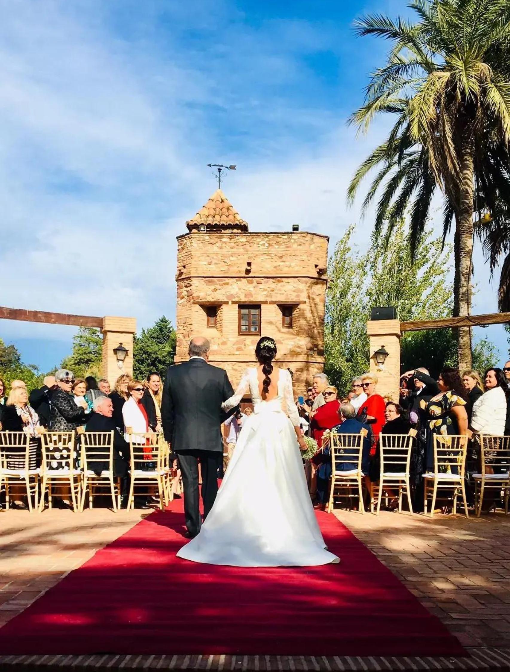 Una ceremonia en Jardines de la Cartuja (Valencia). Bodas.net