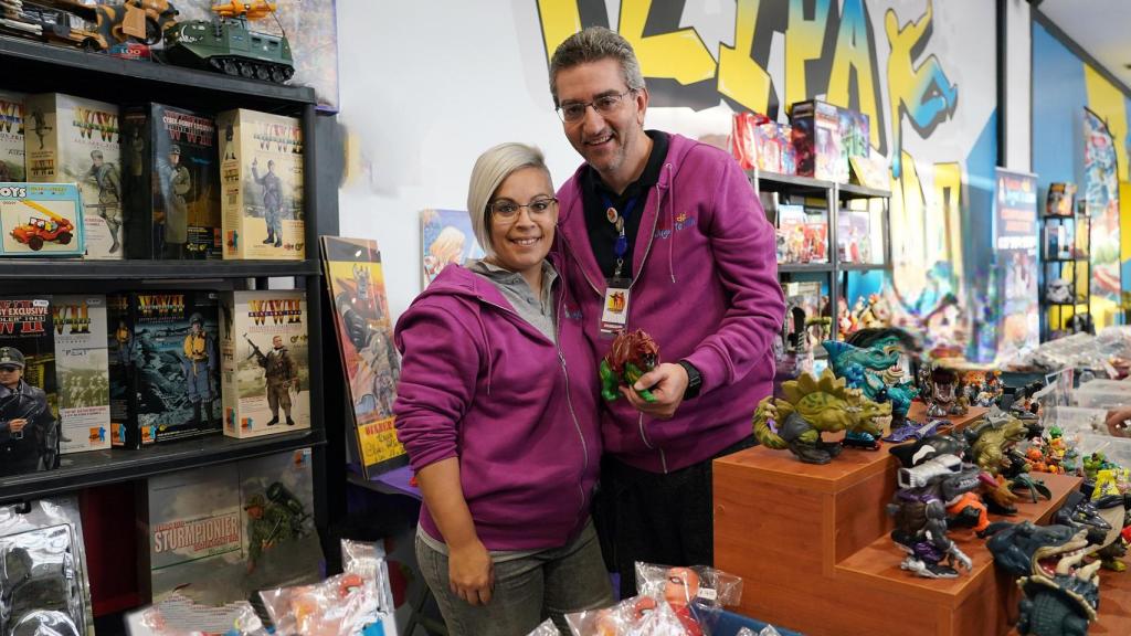 Marcos y su mujer en Rincón del Juguete de Zaratán