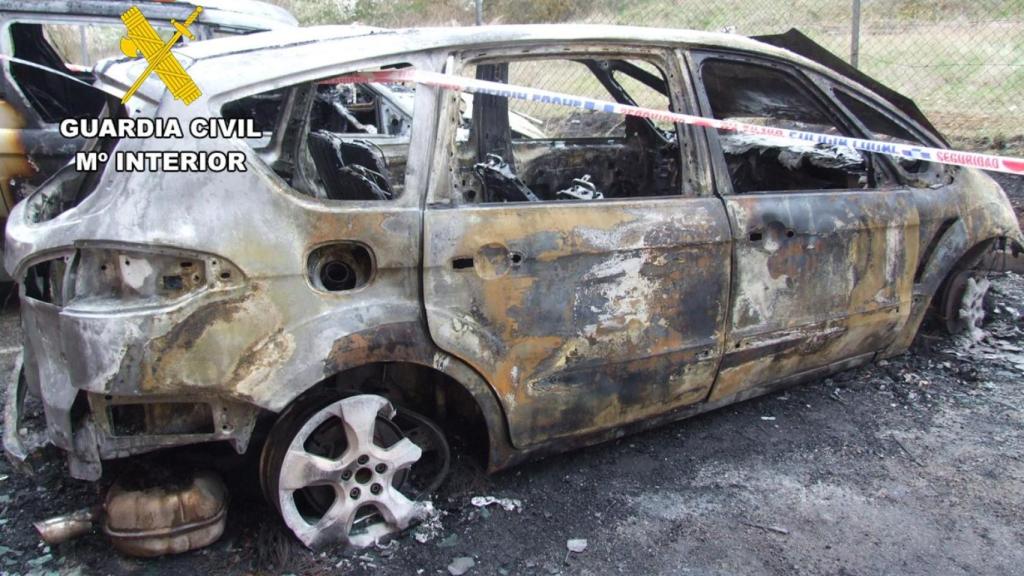 Coche quemado en Briviesca