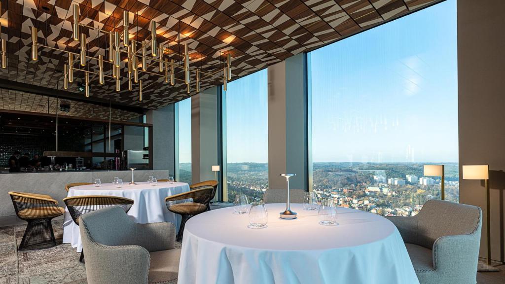 La sala del restaurante de Paco Pérez en Gdansk goza de estas vistas.